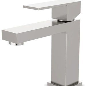 Single-hole bathroom faucet chrome
